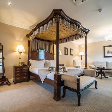 Finnstown Castle Hotel Lucan Kültér fotó