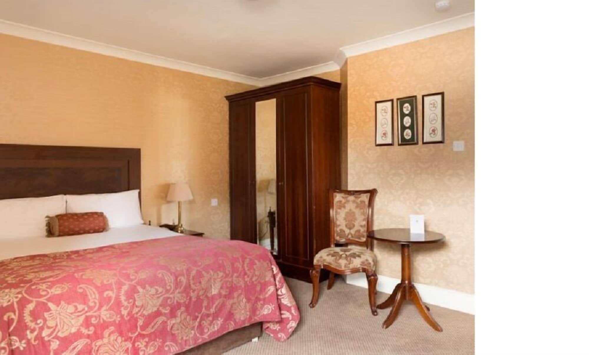 Finnstown Castle Hotel Lucan Kültér fotó